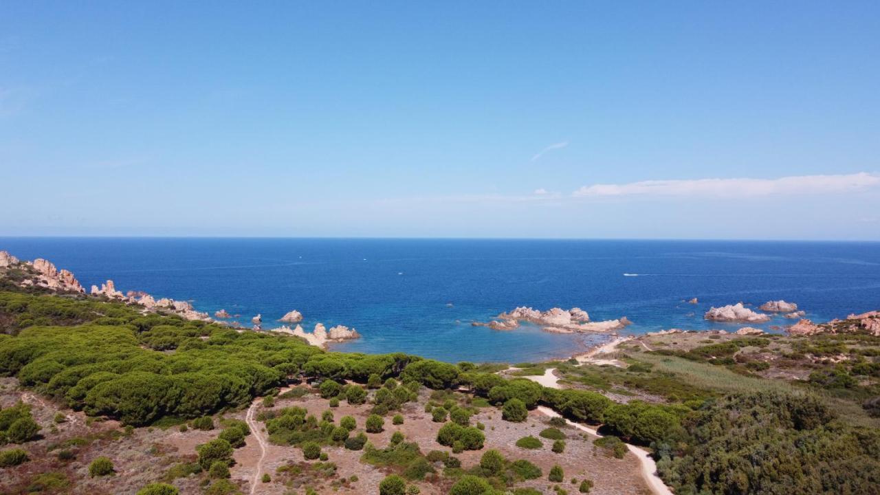 Rocce Rosse Sardinia Aparthotel Isola Rossa Bagian luar foto