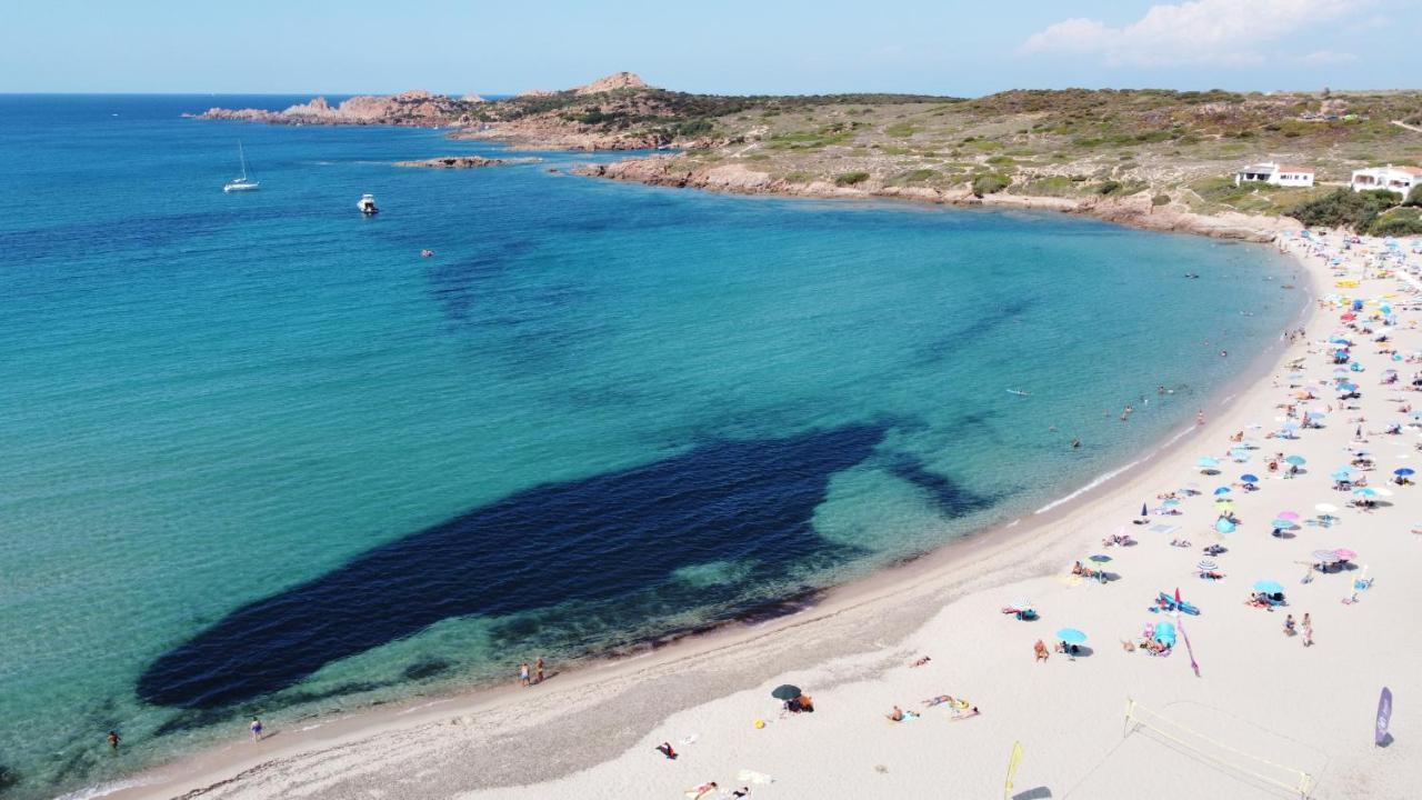 Rocce Rosse Sardinia Aparthotel Isola Rossa Bagian luar foto