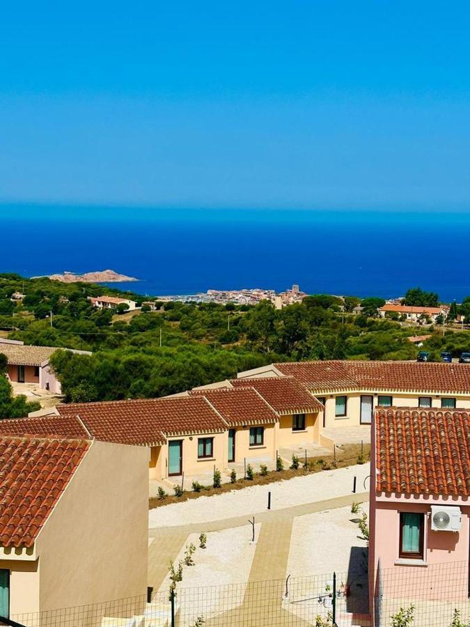 Rocce Rosse Sardinia Aparthotel Isola Rossa Bagian luar foto